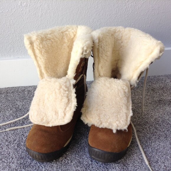 ⭐BEARPAW SUEDE WINTER BOOTS in Camel/Multicolor, size 9*⭐ - Picture 8 of 9